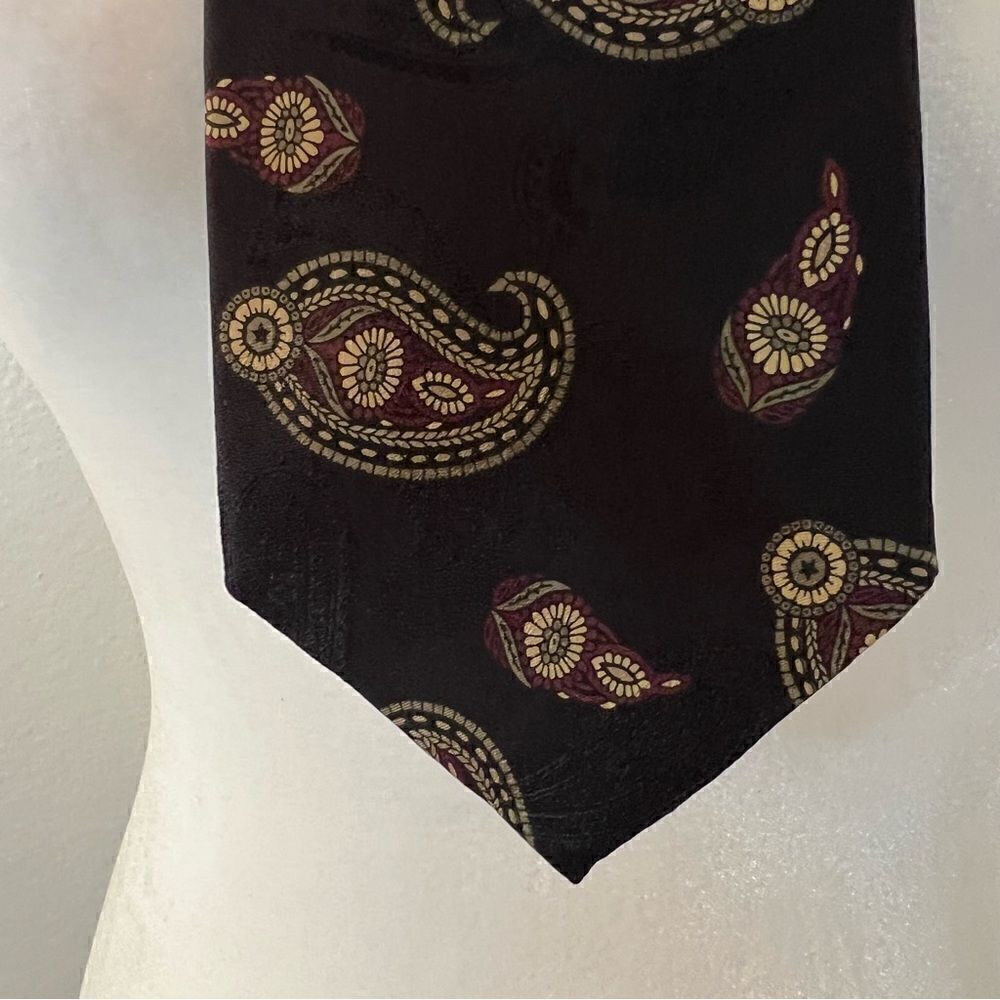 Aquascutum  London Black Silk Tie with Paisley Design Hand Finished - Picture 3 of 5